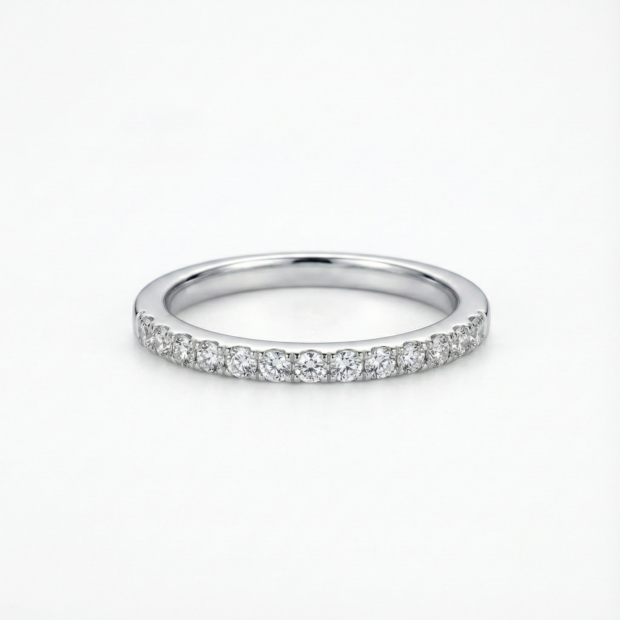 Prsten s osazenými krystaly