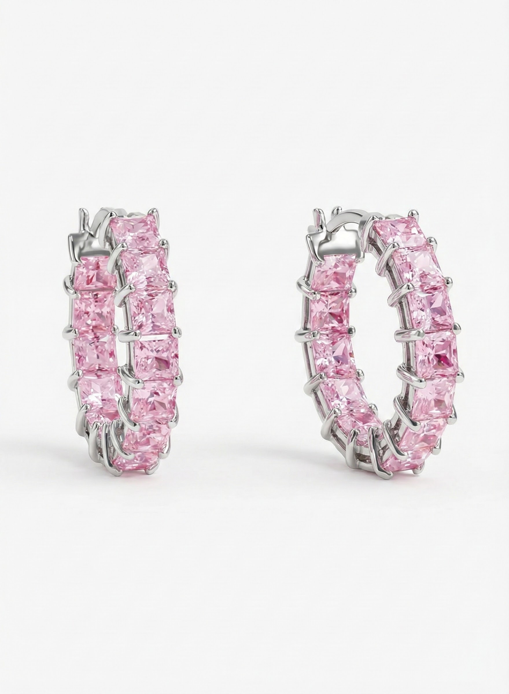 Náušnice s růžovými krystaly briliantového brusu