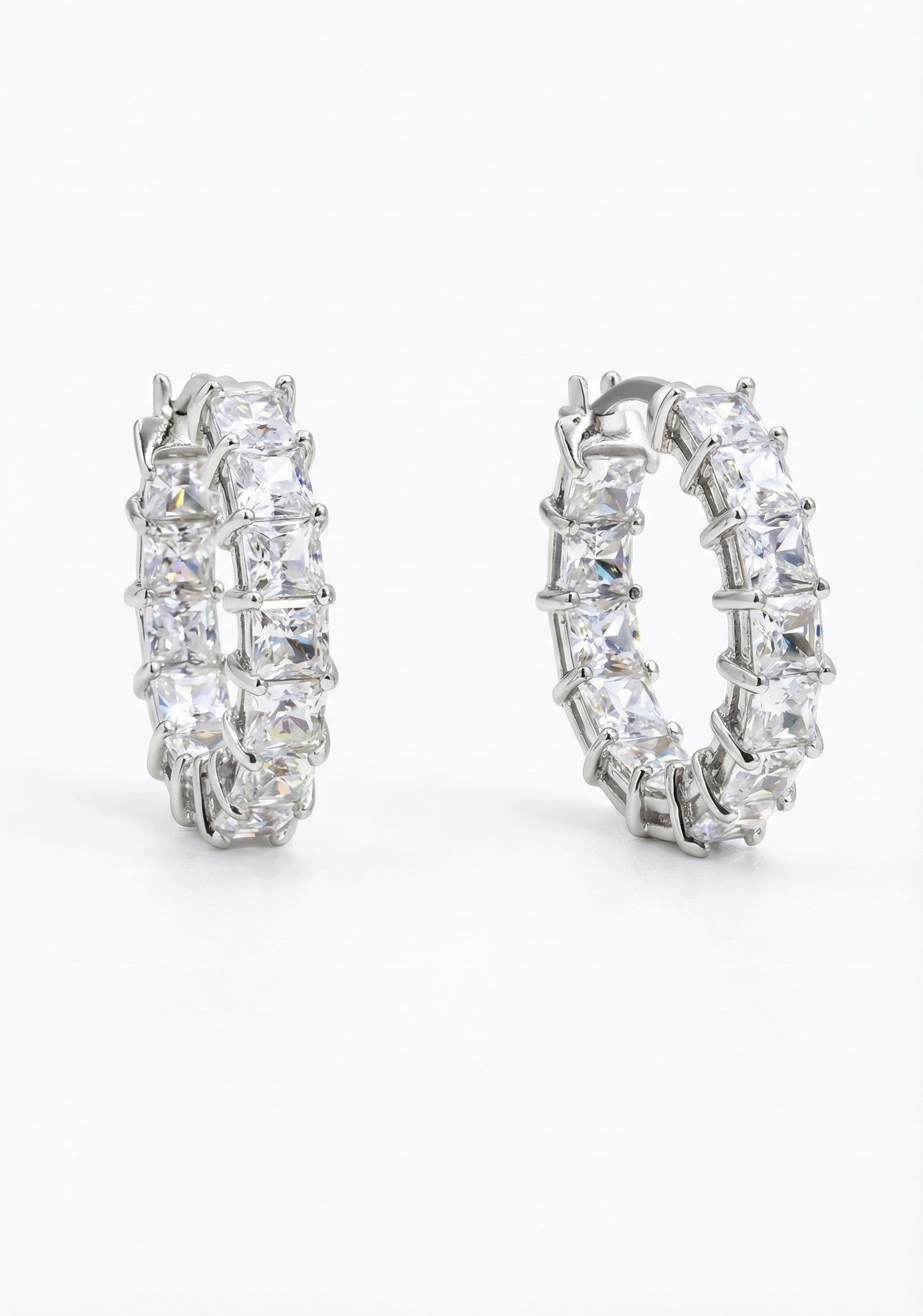 Náušnice s krystaly briliantového brusu