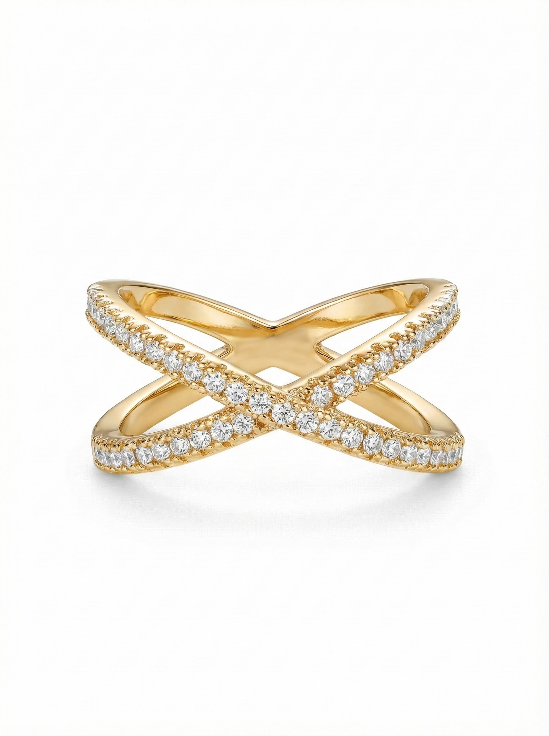 Prsten se zlatým odleskem a osazeními krystaly