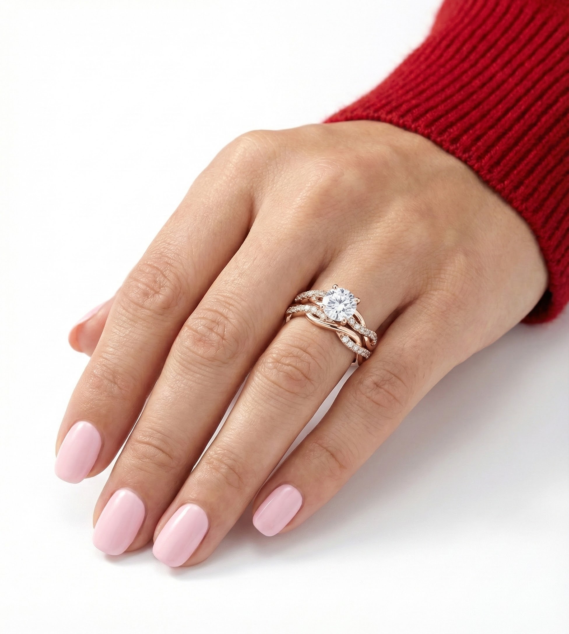 Set prstenů s růžovo zlatým leskem a osazeními krystaly - detail