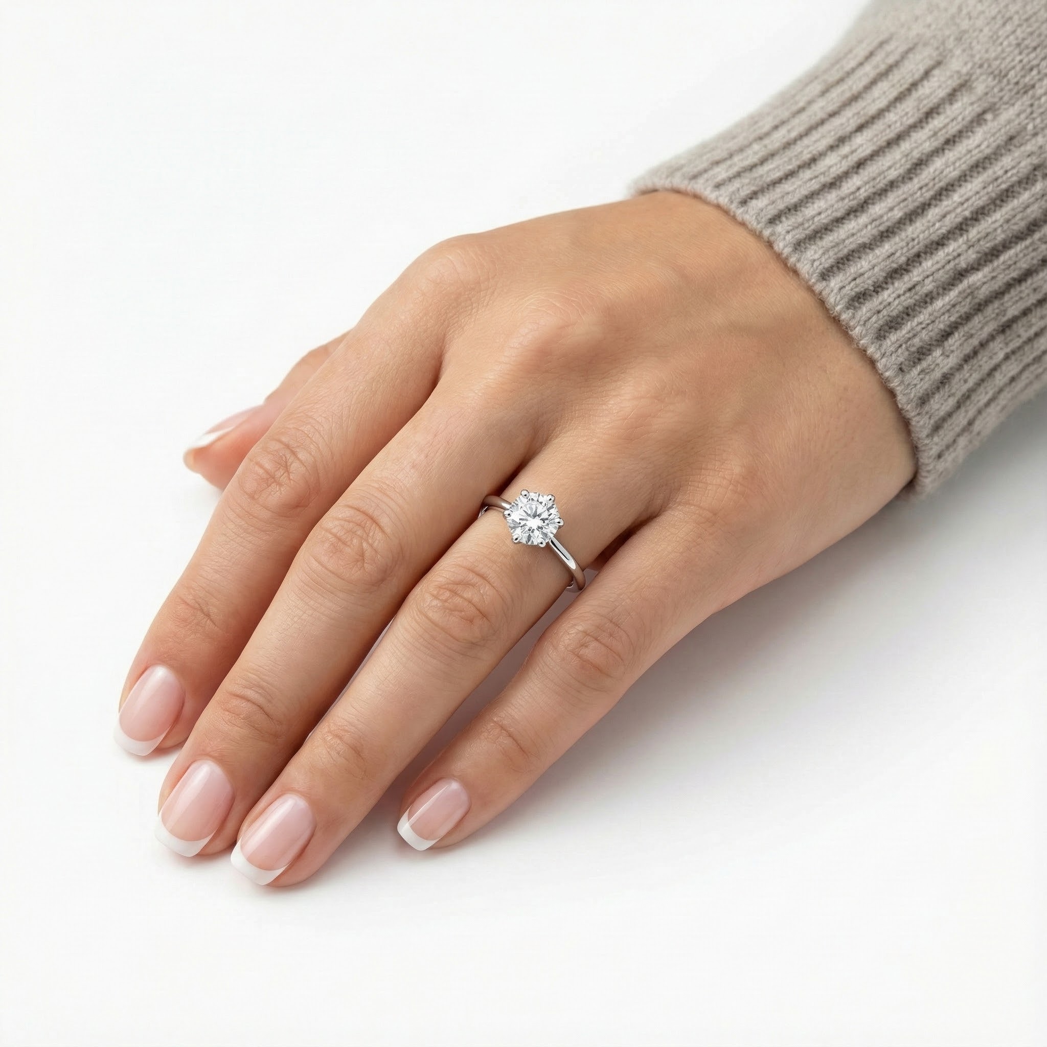 Prsten s krystaly briliantového brusu - detail