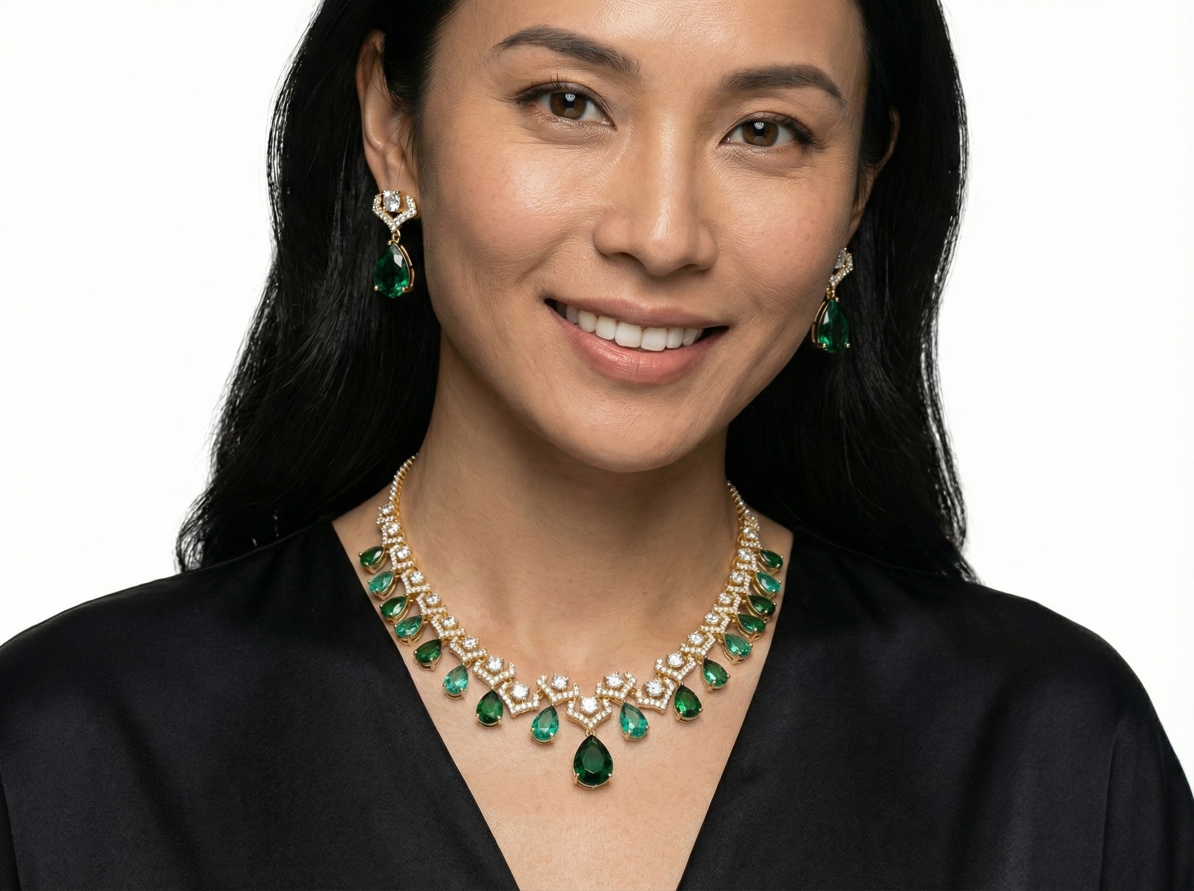 Set šperků s krystaly briliantového brusu - detail