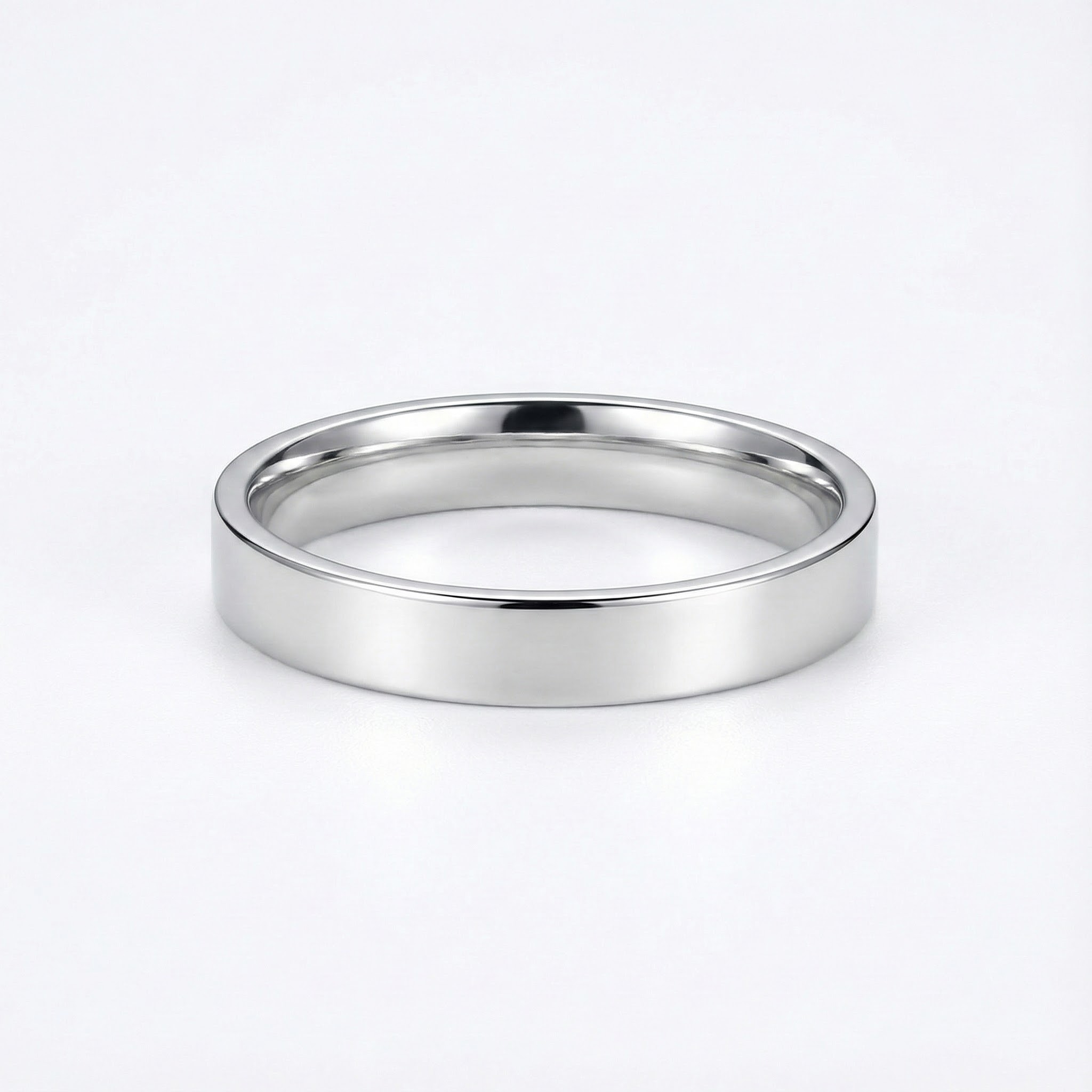 Prsten v stříbřitém lesku