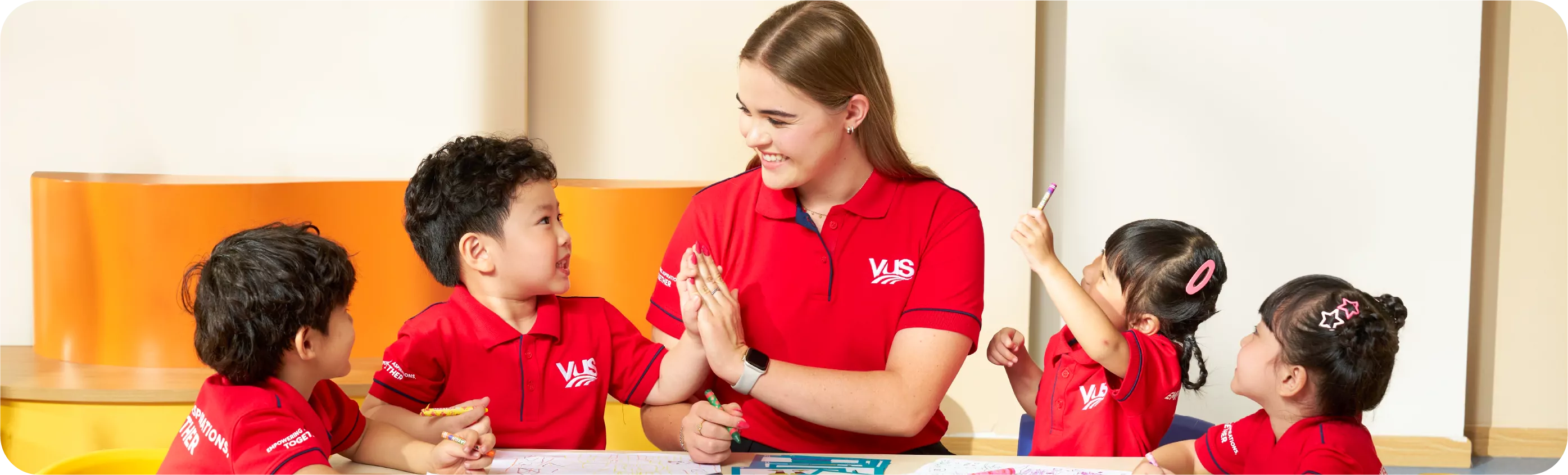 Giáo dục không phải là nhồi nhét kiến thức, mà là Kích hoạt khả năng tư duy, khám phá và sáng tạo