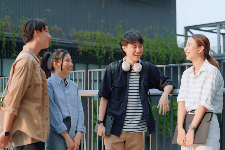 Cách học tiếng Anh giao tiếp & sai lầm, khó khăn thường gặp