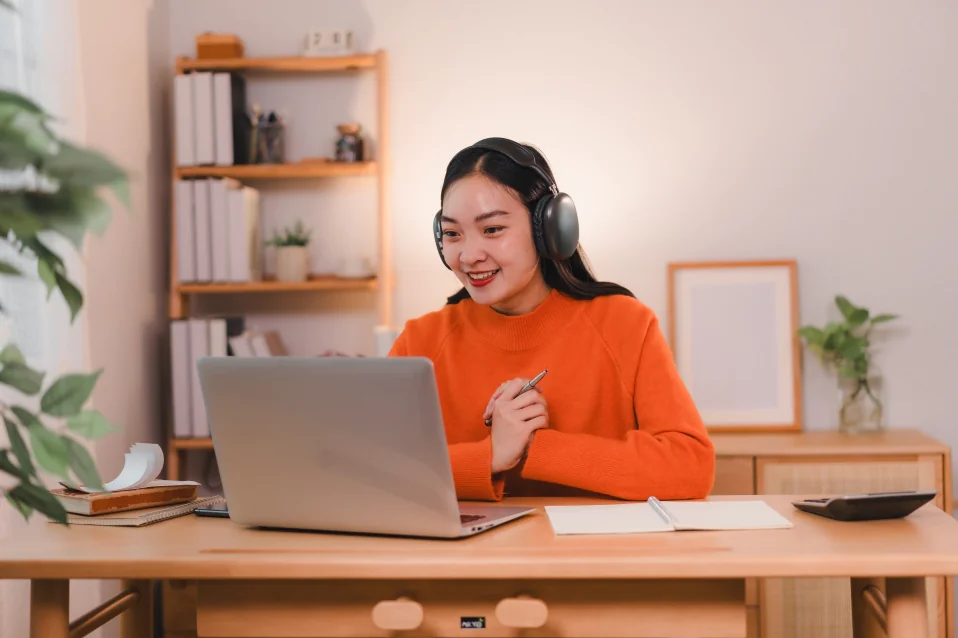 Luyện nghe tiếng Anh giao tiếp hiệu quả cho người mới bắt đầu