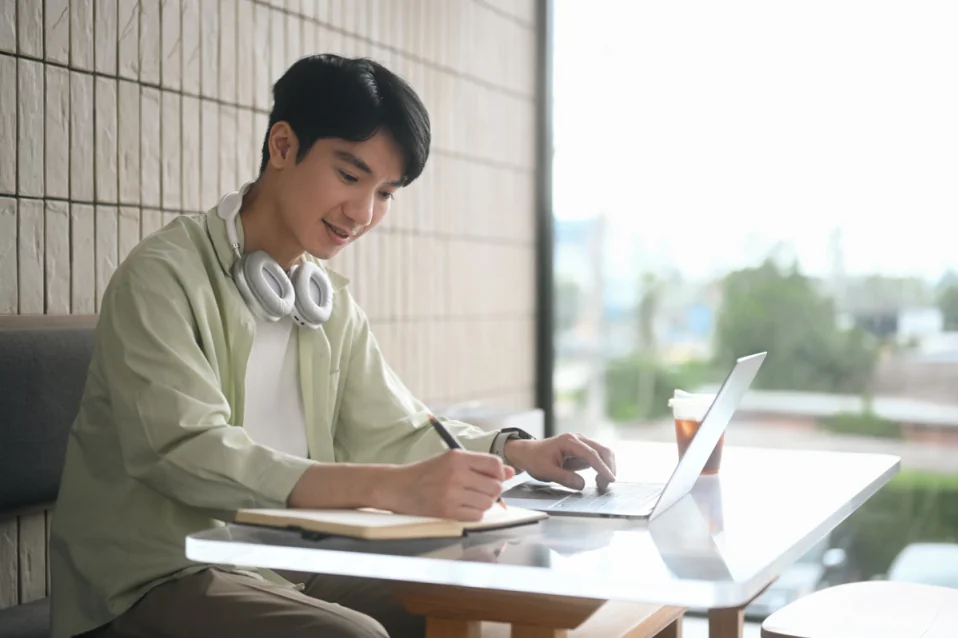 Mở khóa những từ nối trong Writing IELTS Task 1 thông dụng