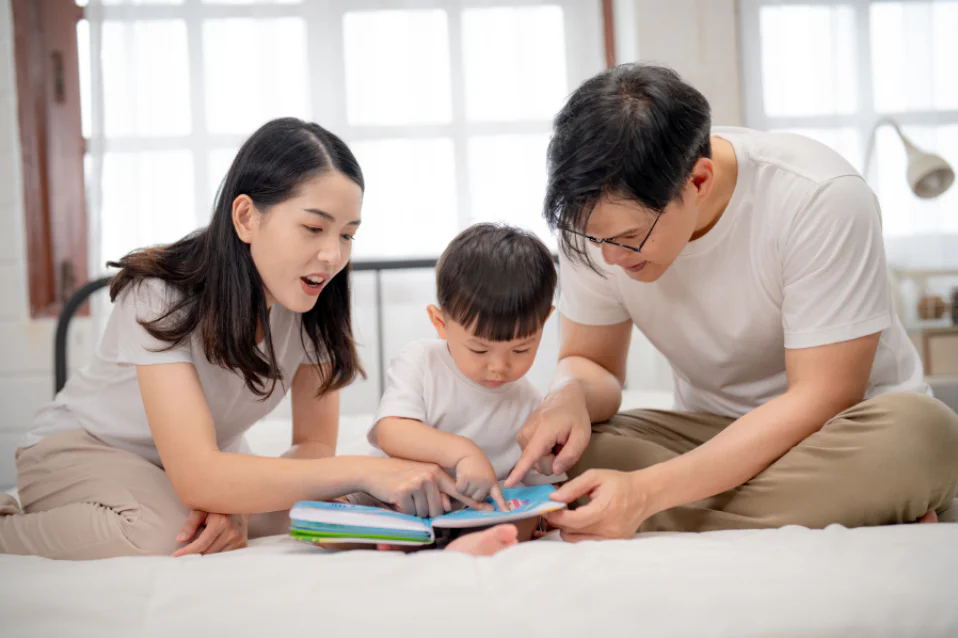 15 truyện tiếng Anh cho bé hay: Học từ vựng và đức tính tốt