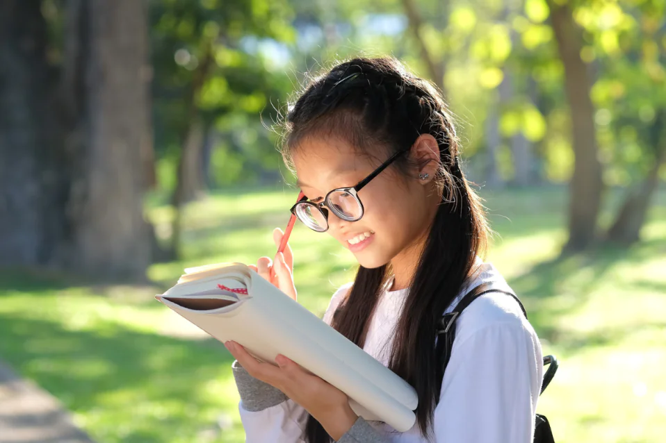 Tài liệu luyện thi Movers Reading & Writing chuẩn Cambridge mới nhất