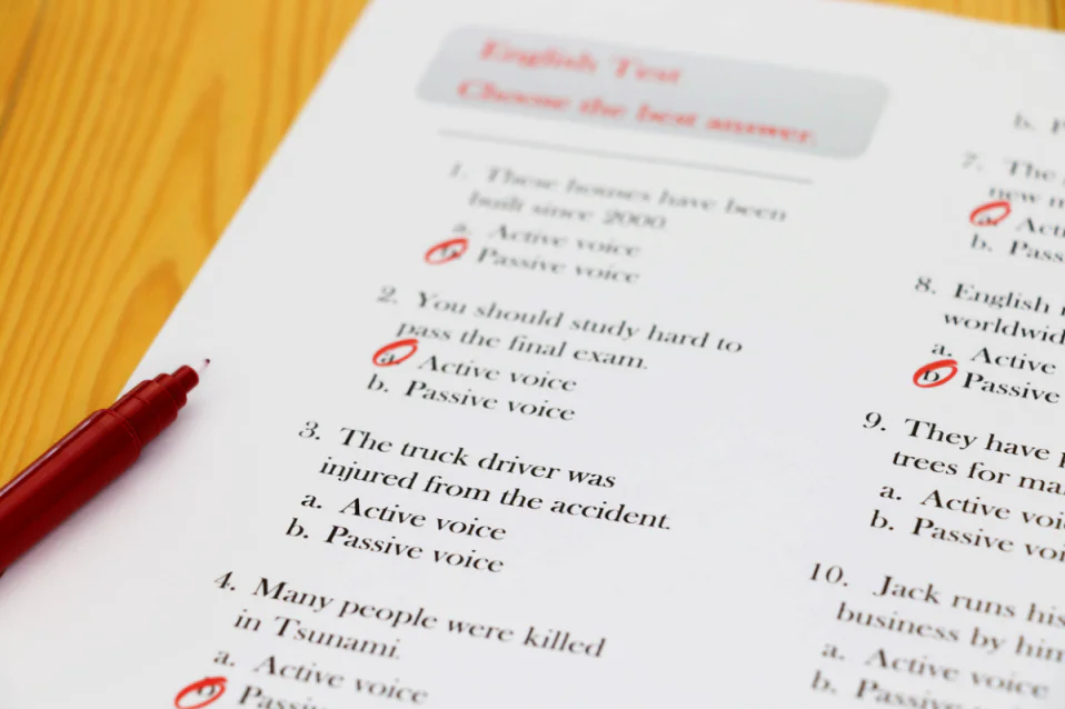 Bị động quá khứ đơn Simple Past Passive: Tổng quan & bài tập