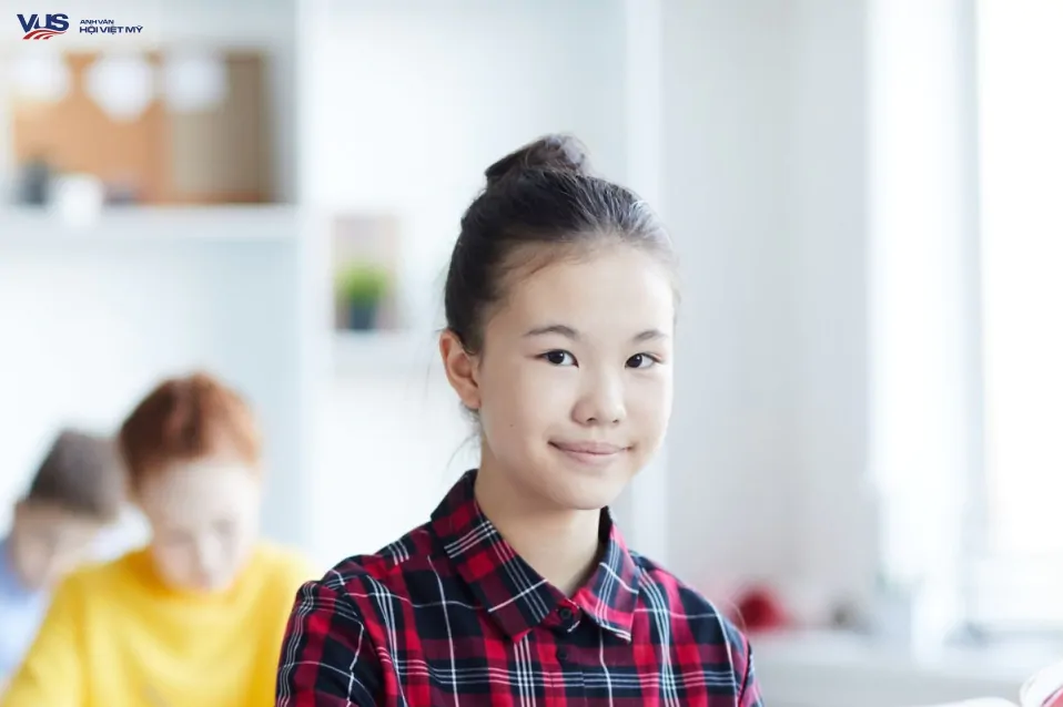 Tính từ chỉ định (Demonstrative Adjectives): Lý thuyết & bài tập