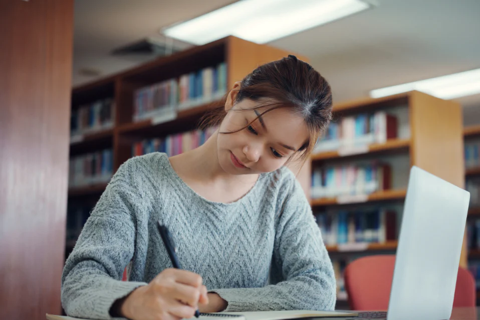 Hiện tại hoàn thành tiếp diễn: Lý thuyết & bài tập có đáp án