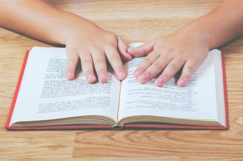 Tổng hợp từ vựng tiếng Anh giao tiếp cơ bản theo chủ đề