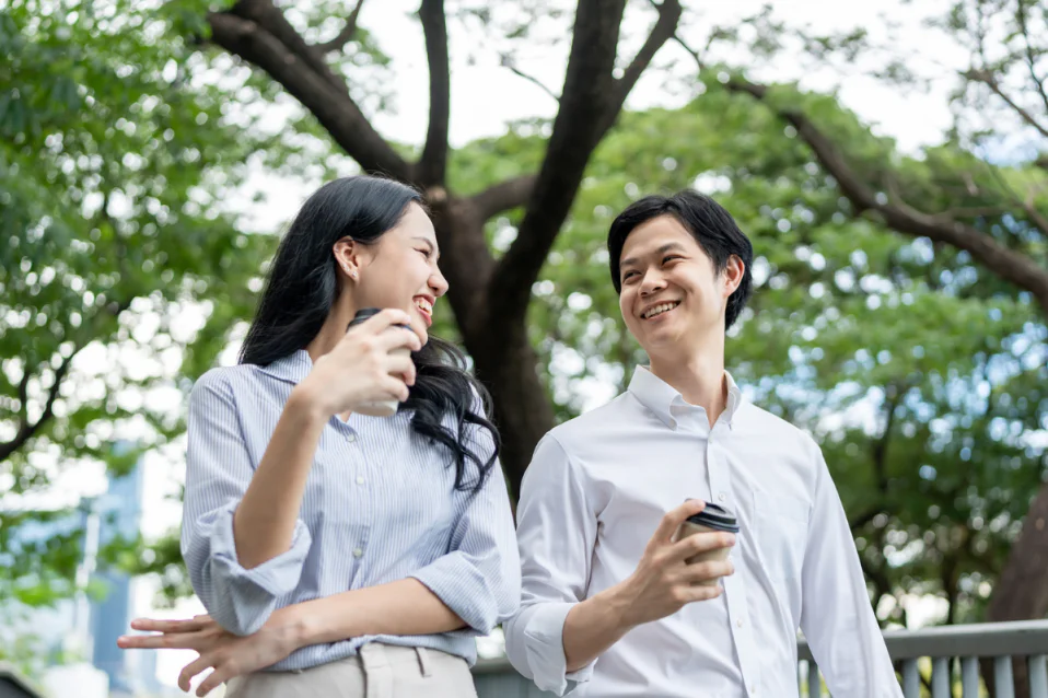 100+ mẫu câu tiếng Anh giao tiếp công sở thông dụng & dễ nhớ