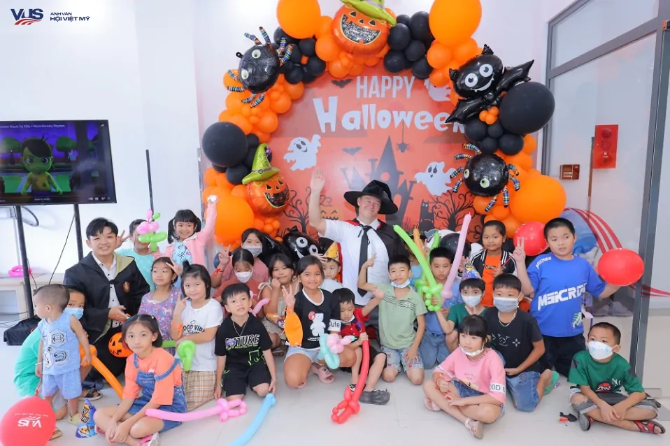 Trải nghiệm học tiếng Anh miễn phí tại VUS Long Thành