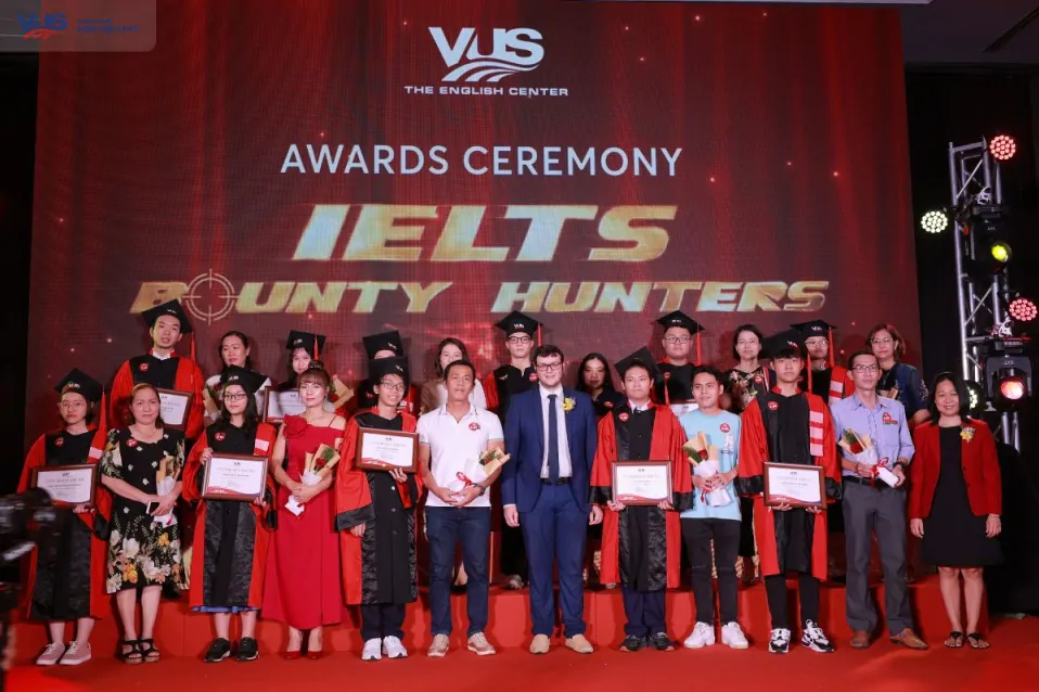 VUS vinh danh 38 IELTS Bounty Hunters