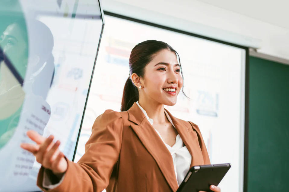 60+ mẫu câu thuyết trình tiếng Anh kèm những bài mẫu hay