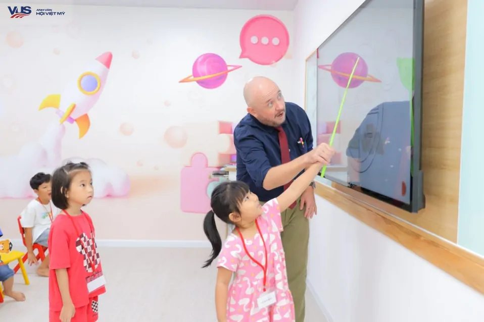 VUS tiếp tục khai trương 3 cơ sở mới tại TP.HCM