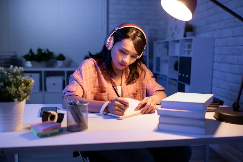 Look forward to là gì? Cách dùng, phân biệt với Expect, Hope, Wait