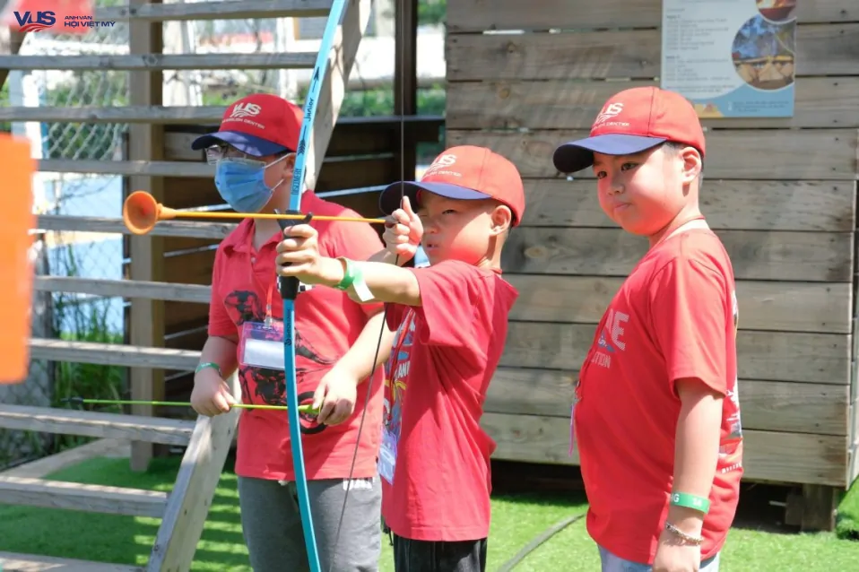 Hè này, các con ''học ít, chơi nhiều, trải nghiệm thế giới''