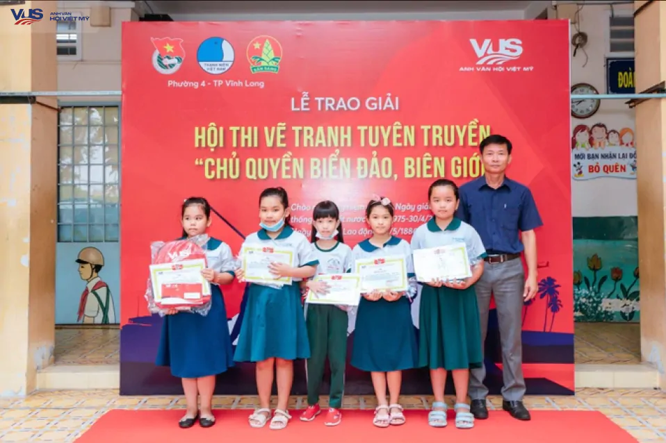 VUS đồng hành cùng hội thi vẽ tranh Chủ quyền biển đảo