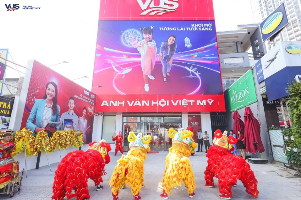 VUS khai trương thêm 4 cơ sở học tiếng Anh chất lượng