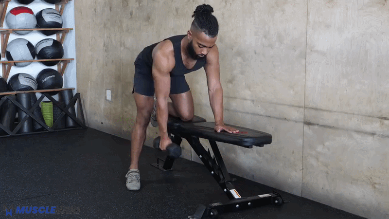 跪姿单臂哑铃划船