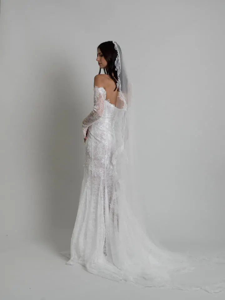 partie arrière robe de mariée sirène Infinity