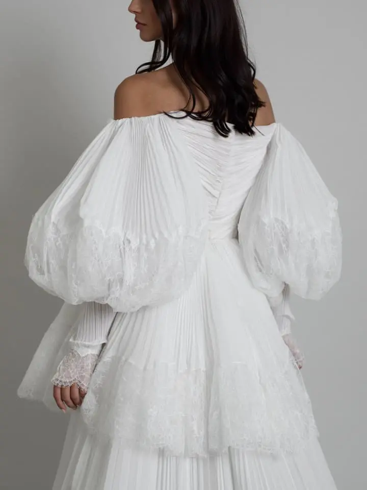 détail arrière robe de mariée bohème Universe