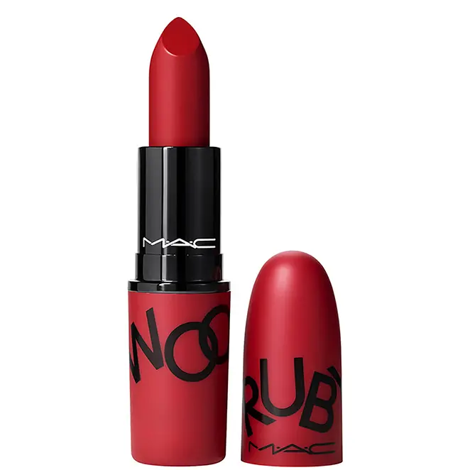 Tube de rouge à lèvres Retro Matte de MAC Cosmetics, teinte Ruby Woo