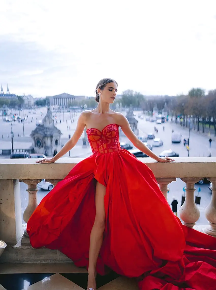 Hôtel de Crillon Paris pre-wedding Shooting par Audrey Paris Photo