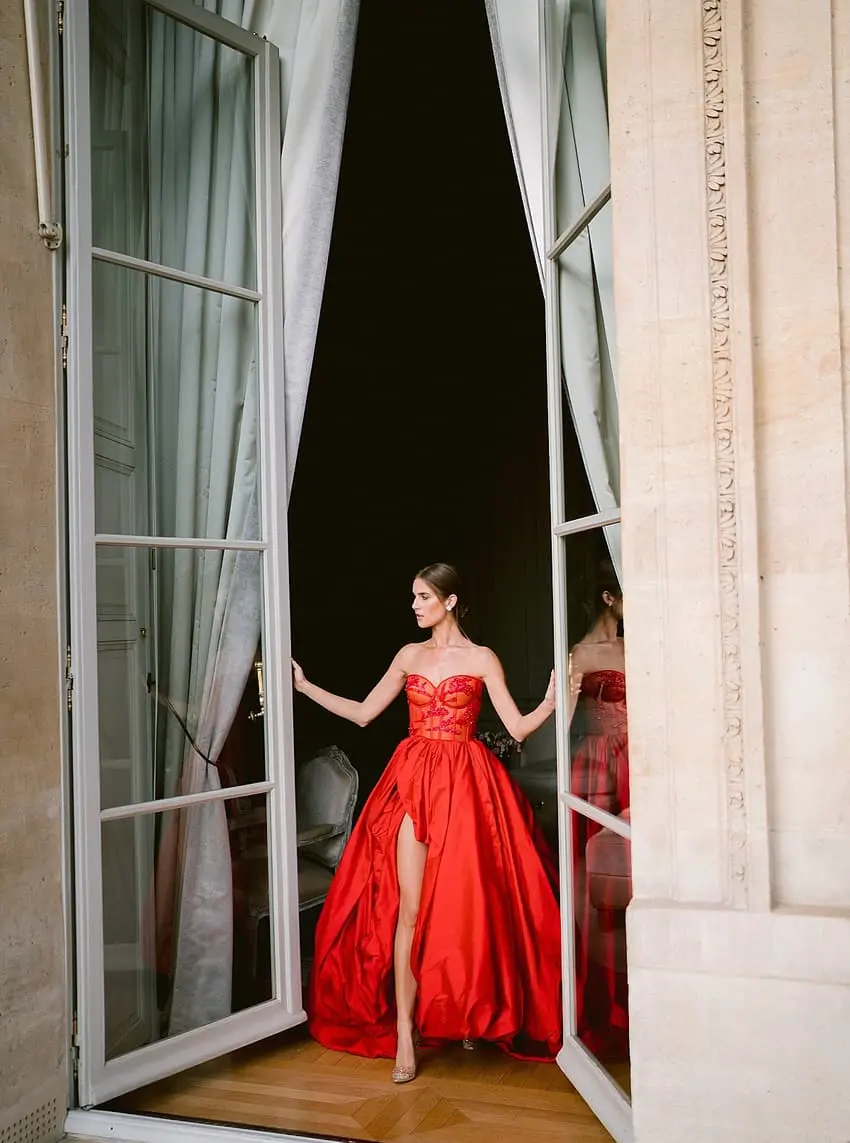 Hôtel de Crillon Paris pre-wedding Shooting par Audrey Paris Photo