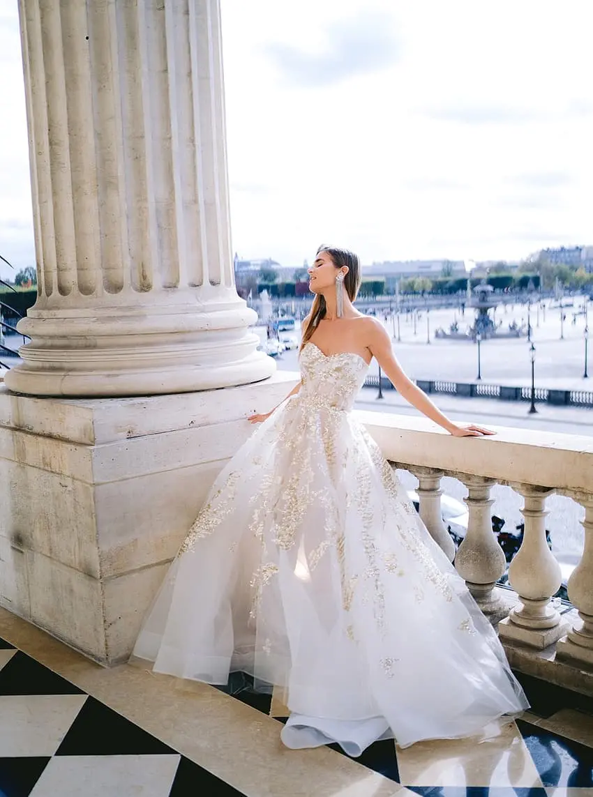 Hôtel de Crillon Paris pre-wedding Shooting par Audrey Paris Photo