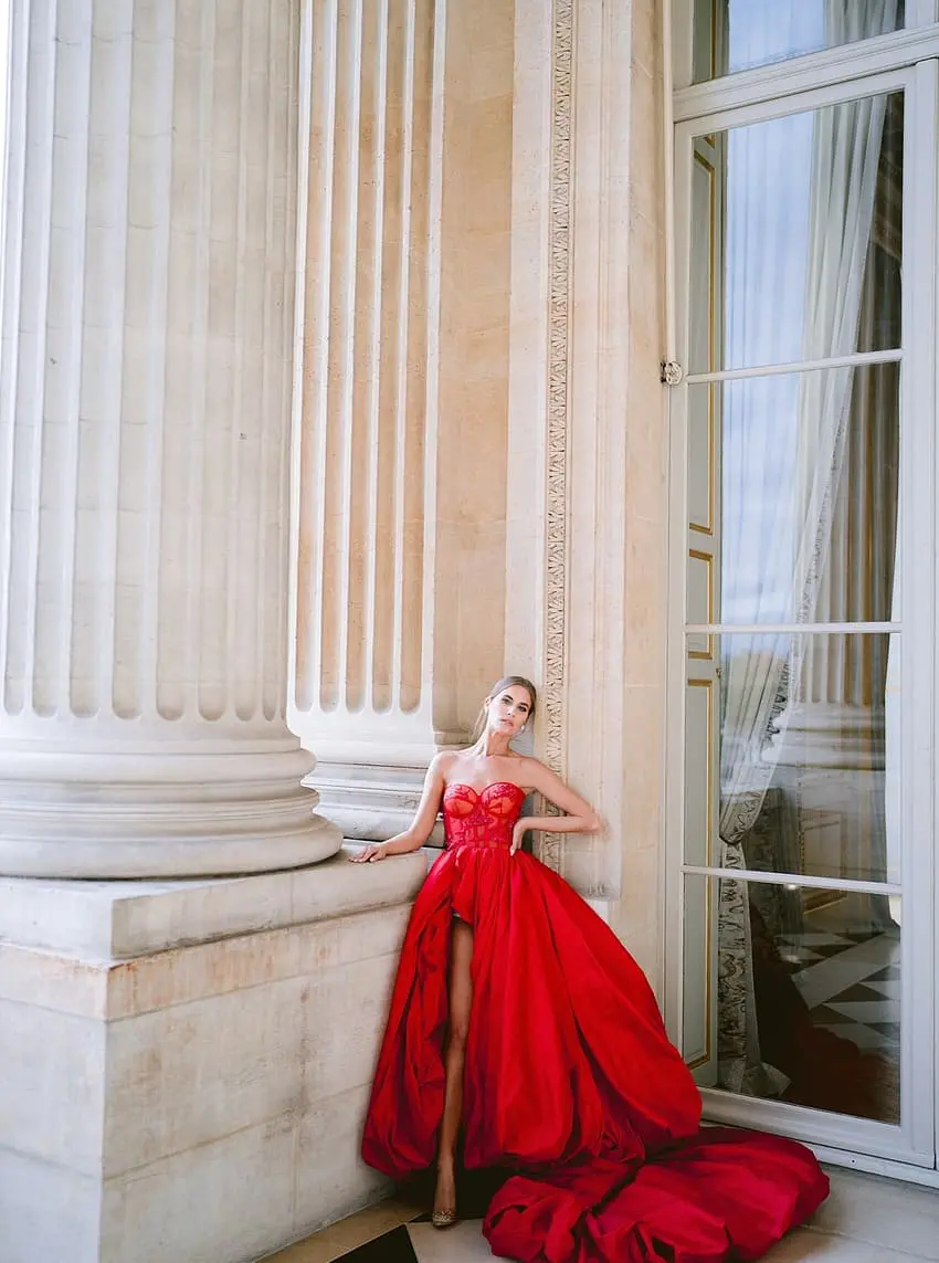 Hôtel de Crillon Paris pre-wedding Shooting par Audrey Paris Photo