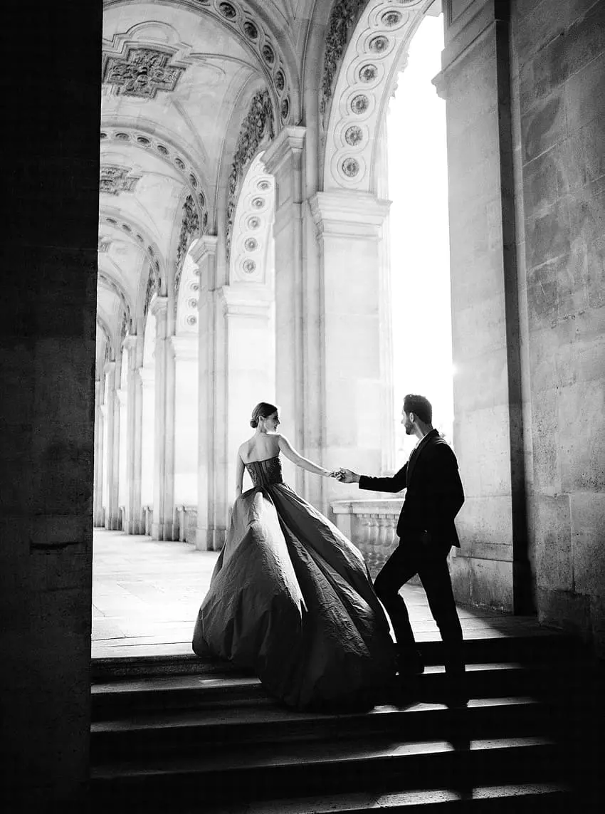 Hôtel de Crillon Paris pre-wedding Shooting par Audrey Paris Photo