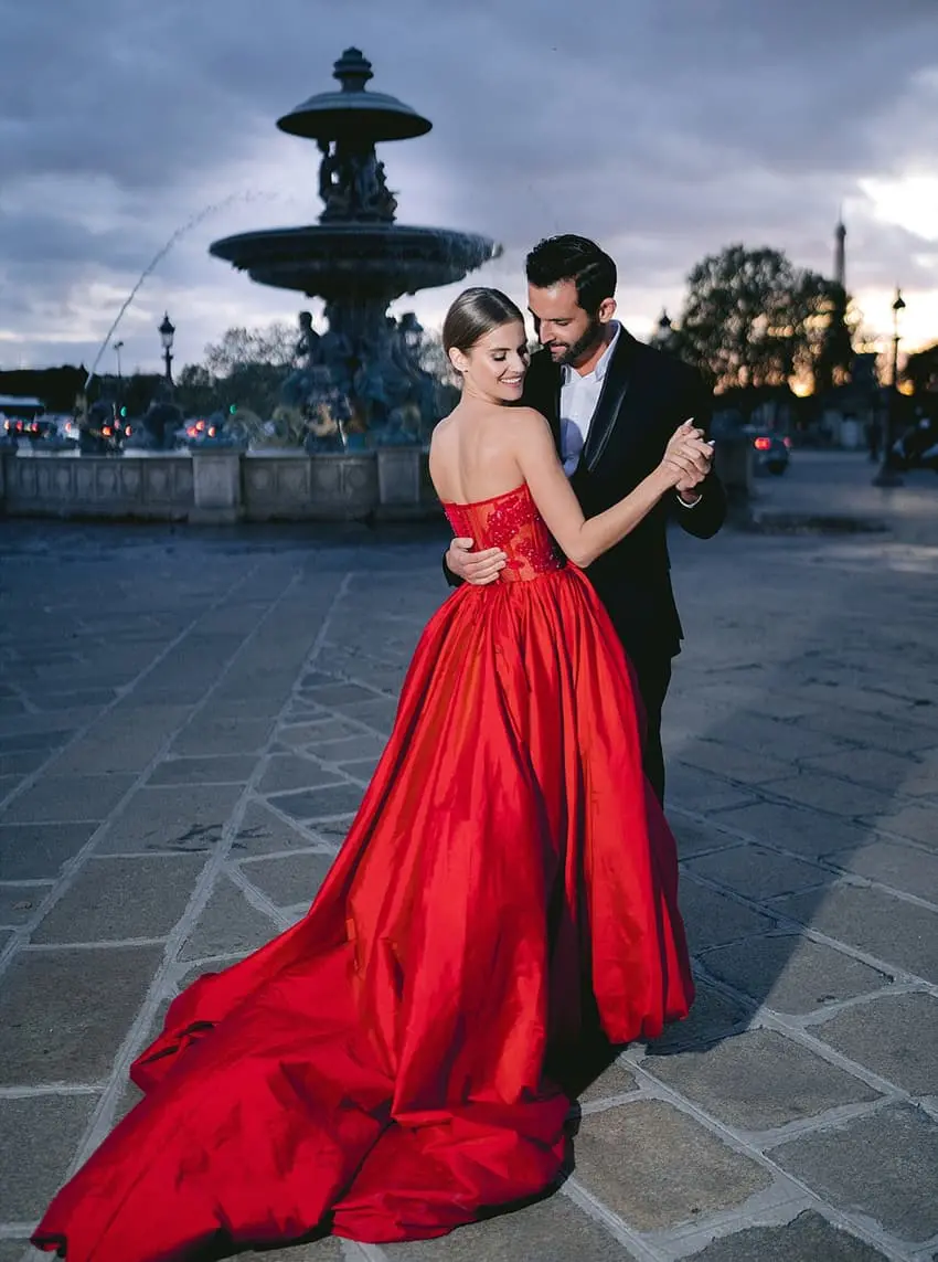 Hôtel de Crillon Paris pre-wedding Shooting par Audrey Paris Photo