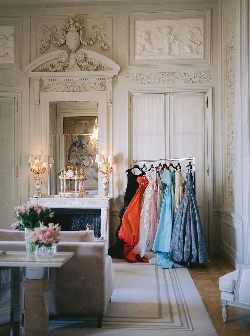 Hôtel de Crillon Paris pre-wedding Shooting par Audrey Paris Photo