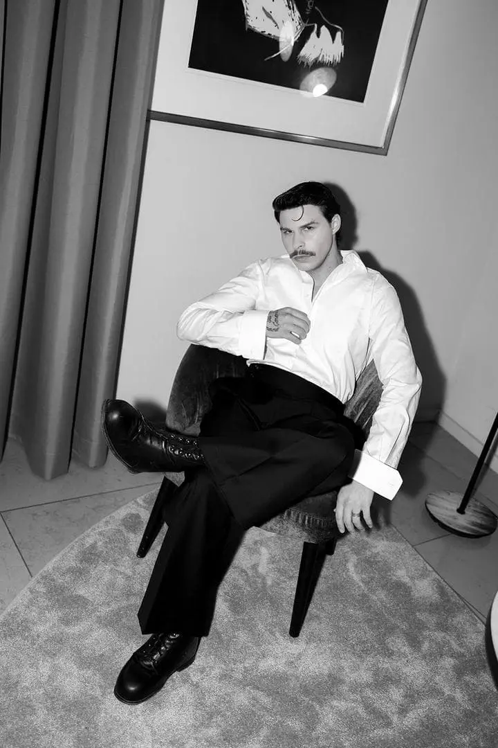 Photo de mode, Romance urbaine à Cologne, scène 2.