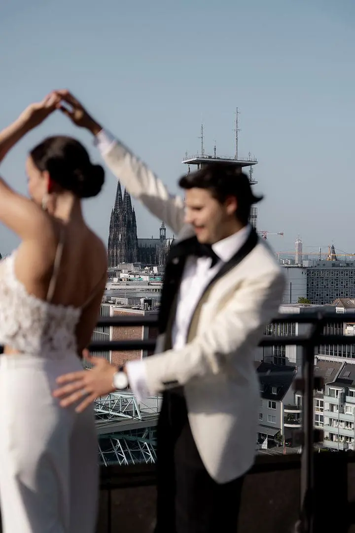 Photo de mode, Romance urbaine à Cologne, scène 54.