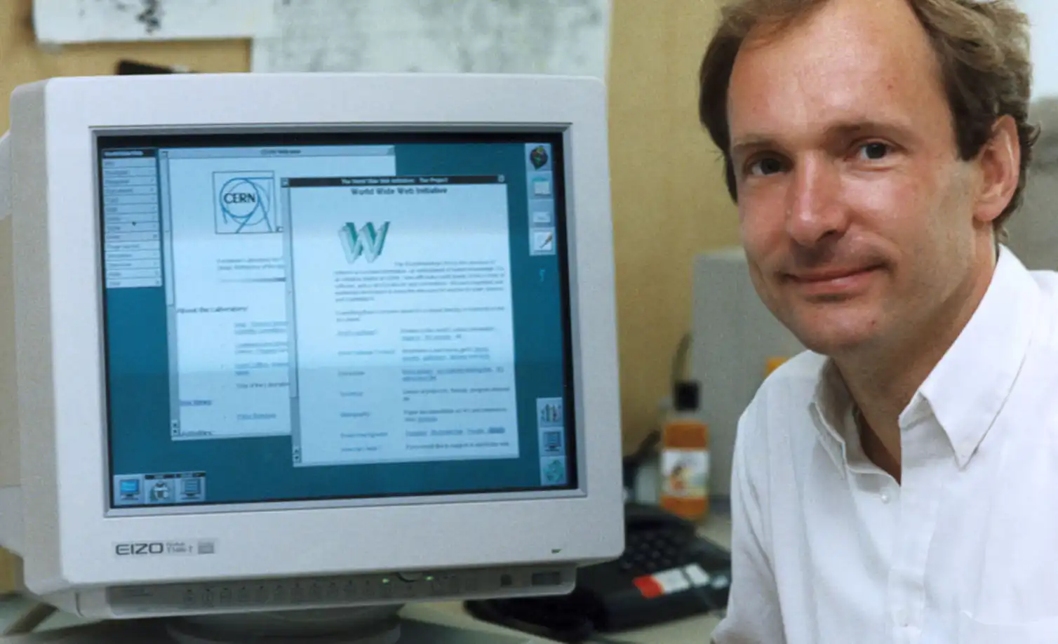 Tim Berners-Lee和第一个万维网页面