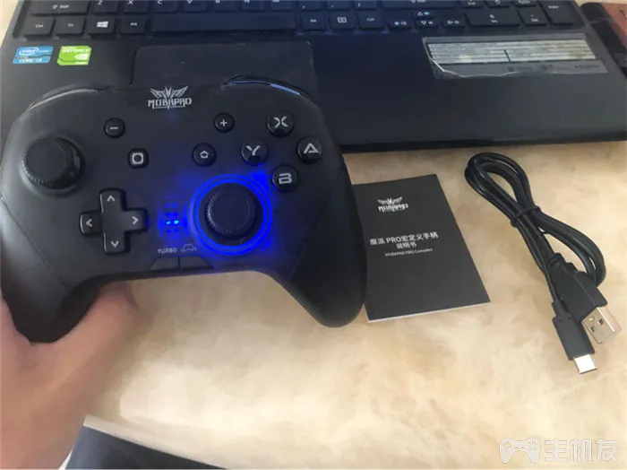 任天堂switch手柄买哪个 NS第三方pro手柄魔派M267评测推荐