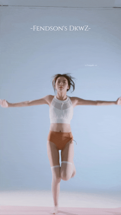 ♈ ♈ ♈2026年1月最新，【FENDSON作品】，美少女知世，高价约拍Contrology瑜伽裸舞人体特写，皮肤白皙如玉，美仑美华佳作