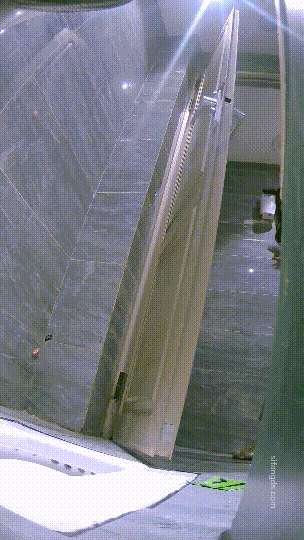 ⚫️精品厕拍，酒吧女厕固定机位真实偷拍超多漂亮小姐姐方便，各种类型，看点十足⑵