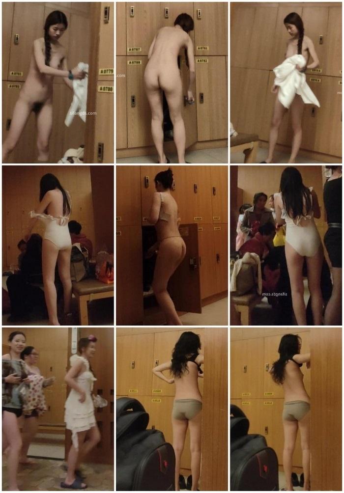 最近已落网女主播【少女时代】❤️潜入洗浴中心更衣室偷拍又遇见极品美女，双胸又大又挺拔