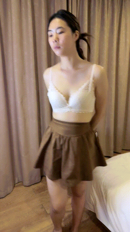 ⭐善良的小姨子⭐11.24 白嫩人妻圆润蜜桃肥臀无套后入深喉口爆调教舌吻！