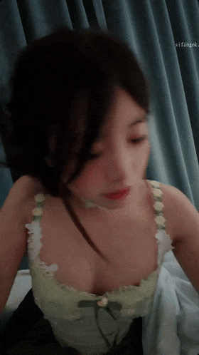 ♈ ♈ ♈2026年1月最新，大三学生妹的一天，【柚子】，和炮友相约，按摩店放松一下身体，技师走后赶紧来一炮，紧张刺激又美妙