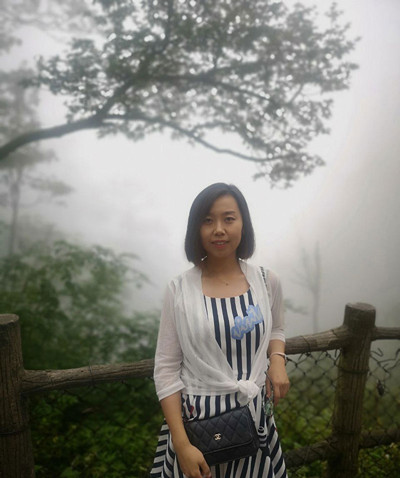 广东极品骚妻莉莉被多人捆绑轮操彻底玩坏❤️三洞齐开狂干潮喷 菊花灌尿跳蛋塞逼 淫欲爆棚！