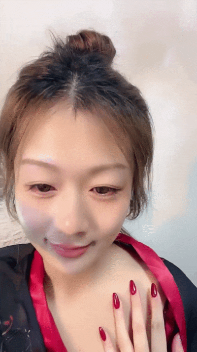 ♈ ♈ ♈2025年12月最新，新人！顶级女神！卧槽！好漂亮~【小姨子】，极品御姐，性张力拉满，美乳粉穴，跳蛋玩出喷水