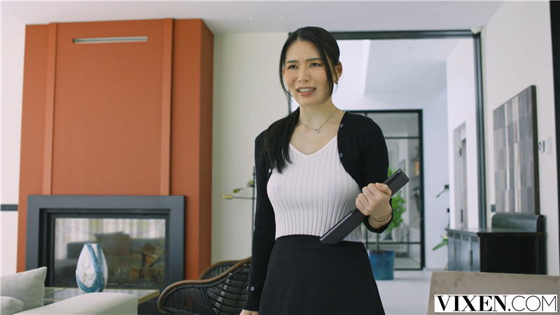 Vixen 1月2日《甜心Eve雇性感助理Rikako双飞大屌救场》日本大奶网红【Rikako】+法国尤物【Eve】